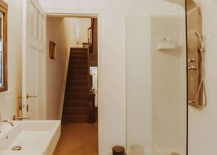 Tatil Evi Historical And Spacious Anais By Interhome *